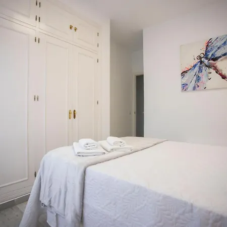 Colon 1 Apartment *